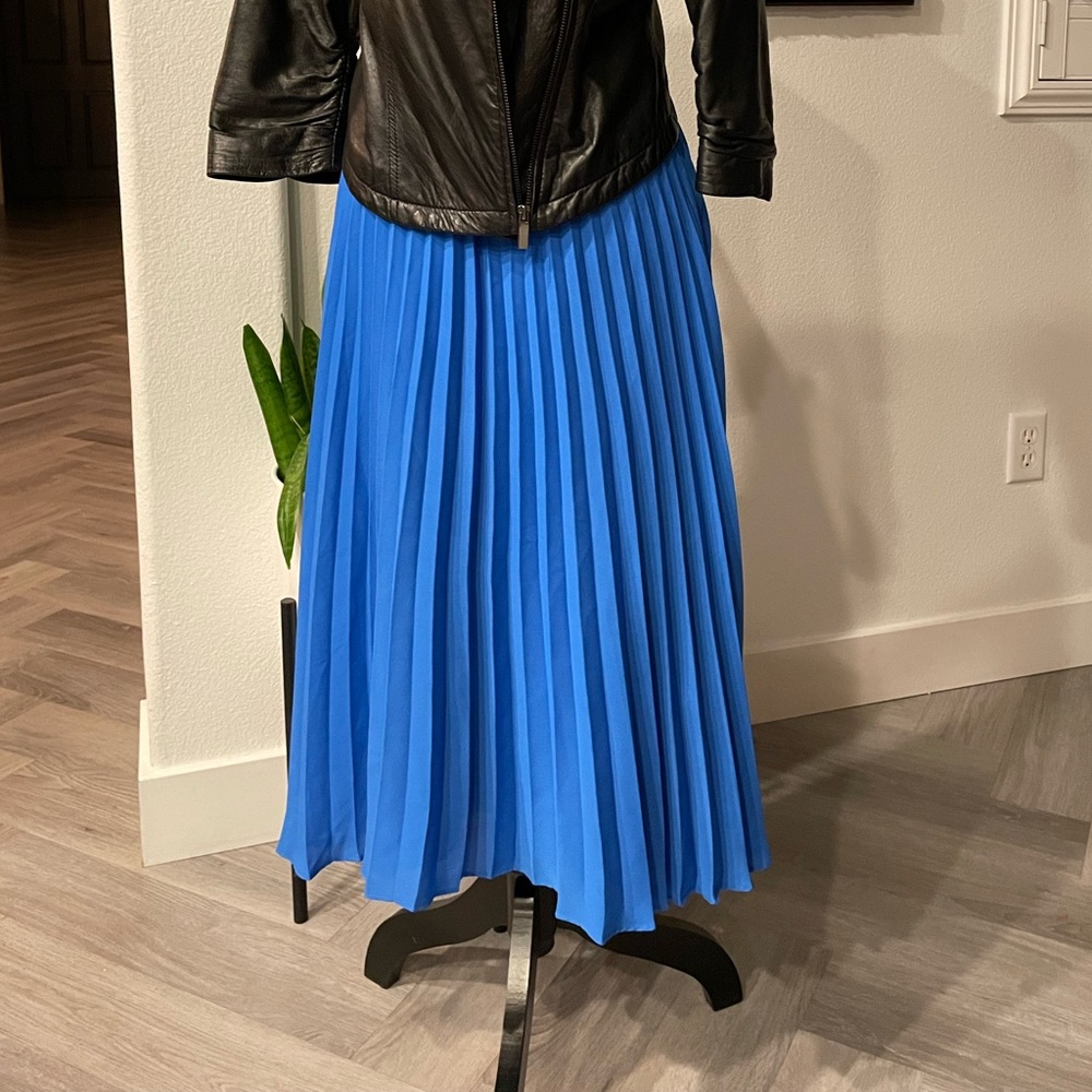 Banana Republic Blue Midi Pleated A-Line Skirt